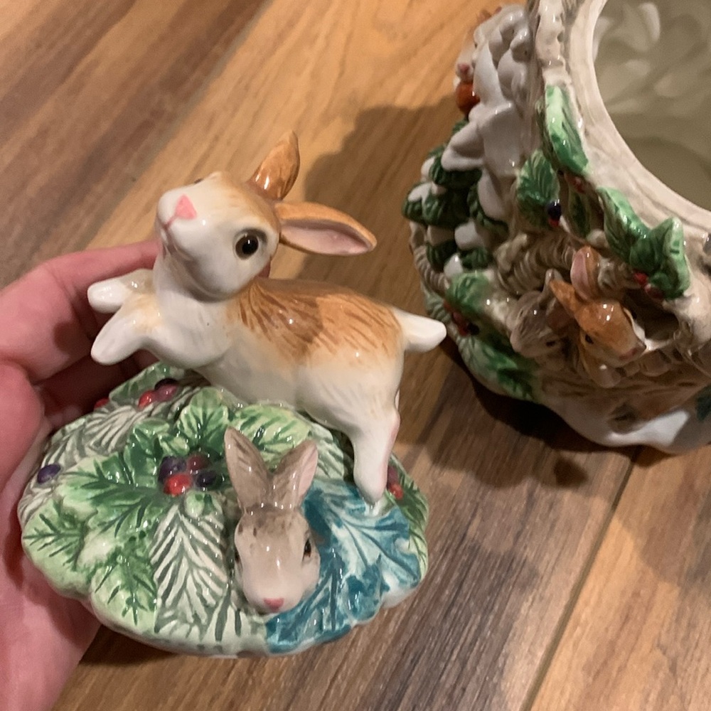 Fitz and Floyd Classics deer fawn and frolicking bunnies 7” container decor - Picture 8 of 14